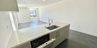 2BR/2BA Inner Mission Boutique Condo w/Parking, Storage, Laundry – PROGRESSIVE 2BR/2BA Inner Mission Boutique Condo w/Parking, Storage, Laundry – PROGRESSIVE Gallery 1