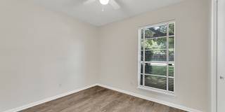 205 Collins Drive Gallery 12