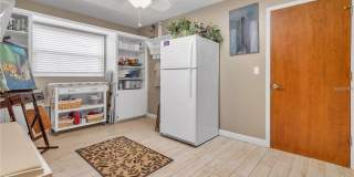 2715 MONTAGUE COURT E Gallery 36