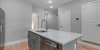 2113 W MASTER STREET Gallery 3