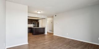 Edgewater Apartments Gallery 8