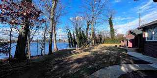 123 McCutcheon Avenue Gallery 1