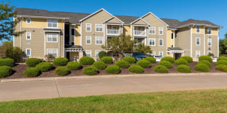 Alexis at Perry Pointe Gallery 24