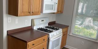 2313 East 40th Street Gallery 6