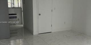 625 SW 5th Ave Gallery 1