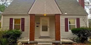 Spacious 4BR Bungalow – Open Living, Garage & Off-Street Parking Gallery 1