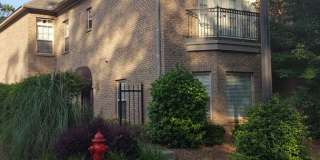 3 Bed, 3.5 Bath Townhome – Prime Location! Gallery 1