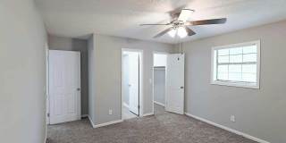 Lindsey Manor Apartments Gallery 11