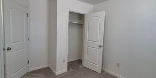 Remodeled 3 Bed / 2.5 Bath Townhome in Great Location Gallery 35