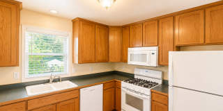 827 Blackberry Ln Gallery 7