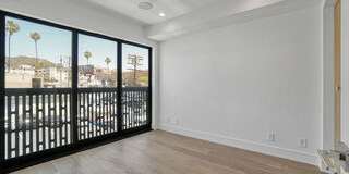 1447 North Martel Avenue Gallery 8