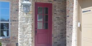 Gorgeous Three Bedroom/Two Bathroom in the gated Enclave Addition with a WATERFRONT VIEW!! Gallery 4