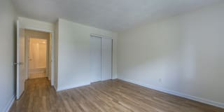 Hamilton Place Gallery 6