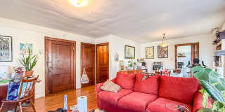 Charming & Convenient 2 Bedroom Near UIUC – Great Location! Gallery 5