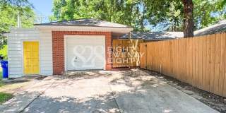 **COMING SOON FOR JUNE 2026 MOVE IN!** 3 BED/2 BATH DUPLEX - CLOSE TO CAMPUS! Gallery 2