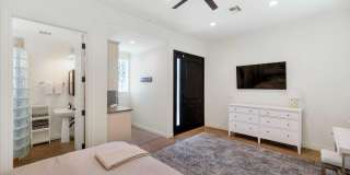 Rates Vary: $19,995 - $29,995 Gallery 26