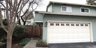 3-bedroom, 2.5-bathroom townhouse available now Gallery 1