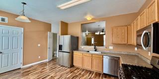 Stunning Townhome in Fountain, CO — Mountain Views, Corner Lot, Minutes from Fort Carson & Peterson AFB Gallery 7