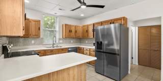 1956 Senate Street Gallery 11