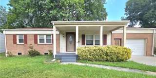 3840 South Plaza Trail Gallery 1