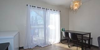 Beautiful 3-Bed 2-Bath Townhouse in Brooklyn Park! Gallery 5