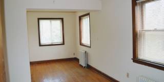 Charming 2 bedroom/1 bathroom.  Available Now, 1st MONTH FREE!! Gallery 9