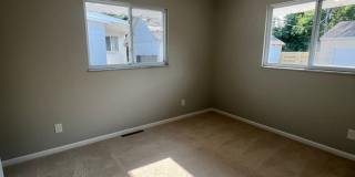 Renovated Spacious 4 Bedroom Home Available for Pre-Lease! Gallery 17