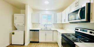4424 Bellevue Newly Renovated Apartments with All Appliances Included! Gallery 5