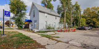 Beautifully Updated 4-Bedroom Home in the Heart of Ypsilanti Beautifully Updated 4-Bedroom Home in the Heart of Ypsilanti Gallery 27