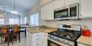 IMMACULATE & IMMEDIATE OCCUPANCY 3BEDROOM GREEN VALLEY BEAUTY! Gallery 24