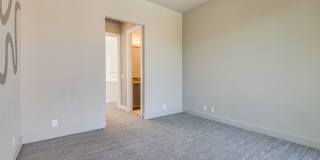Luxury Summerlin Living in Gated Canyon Crest Community Gallery 44