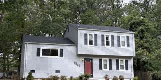 Updated 3-Bedroom, 1.5 bath, Tri-Level with Fenced Backyard – Available October 10! Gallery 1
