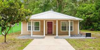 Freshly Updated Gainesville Home – 103 NE 18th Terrace Gallery 1