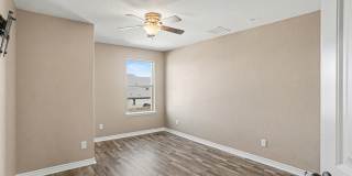 672 Valley Garden Gallery 27