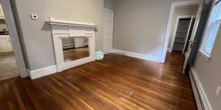 218 Banks St. Gallery 5