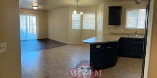 Great 3 Bed 2 Bath Sandy Condo!! Great 3 Bed 2 Bath Sandy Condo!! Gallery 4