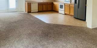 3 Bedroom 2 Bathroom Townhome Close to DIA Gallery 1