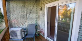 Charming Hill East One Bedroom Gallery 25