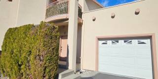 Lakefront Condo in Gated Community Gallery 1