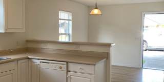 Three Bedroom, Two Bath House on Masonboro Loop Gallery 10