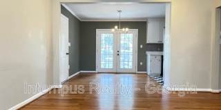 633 White St Gallery 11