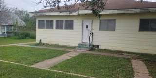 925 4Th St Gallery 1