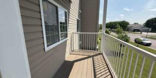 Maple Creek Apartments Gallery 10