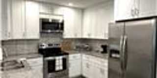 Furnished or unfurnished 2nd floor condo with landscape views Gallery 8