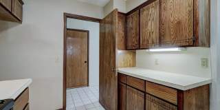 Beautiful Two-Story 3bed/2bath Townhome Available in Westside Norman!! Gallery 12