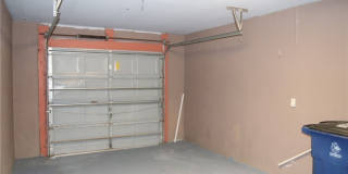 320 Harry Avenue S Gallery 29