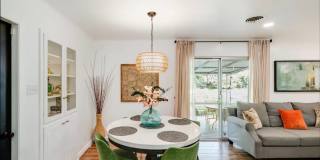 Room in 4 Bedroom Home at Burr Oak Dr Gallery 3