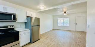 4424 Bellevue Newly Renovated Apartments with All Appliances Included! Gallery 17