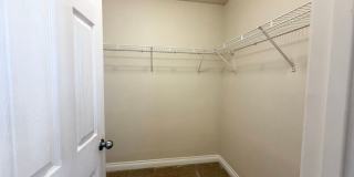 3925 Philomena St Gallery 13