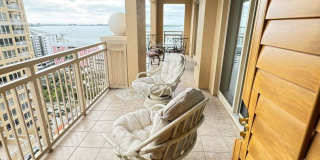 Seasonal/short term 3/2 renovated Ritz Carlton beauty with long water views Gallery 22